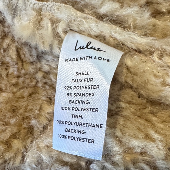 Tan Lulus Faux Fur Coat size XS - Picture 6 of 6